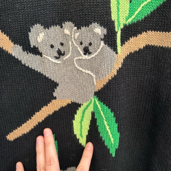VINTAGE The Quacker Factory Knit Koala Crew Neck Sweater Size Medium - Picture 3 of 12